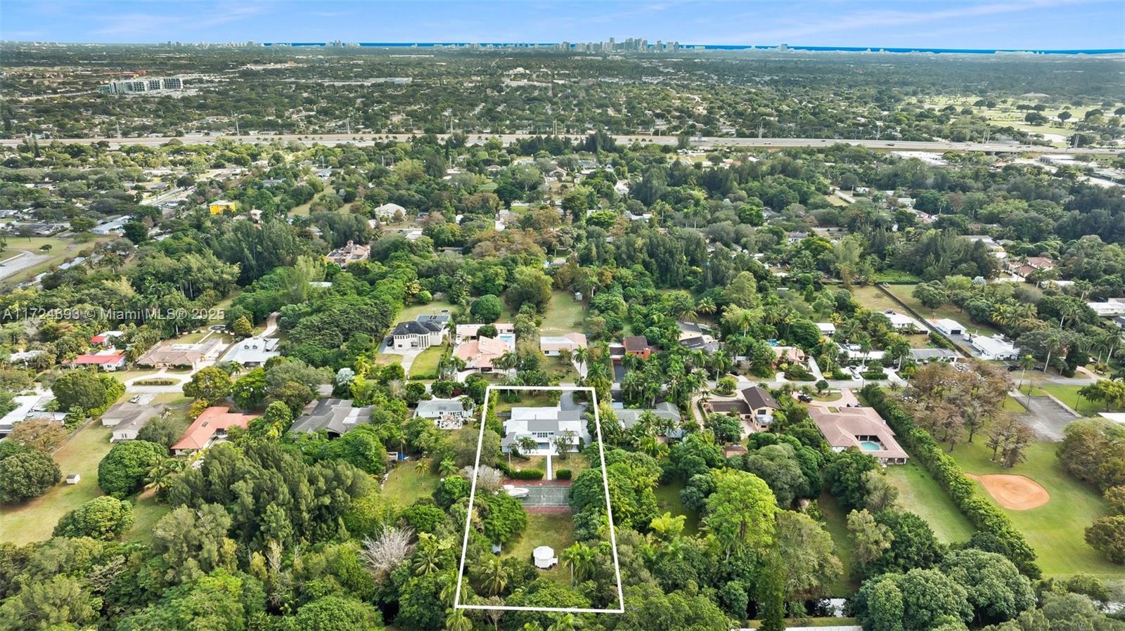 317 Farmington Dr