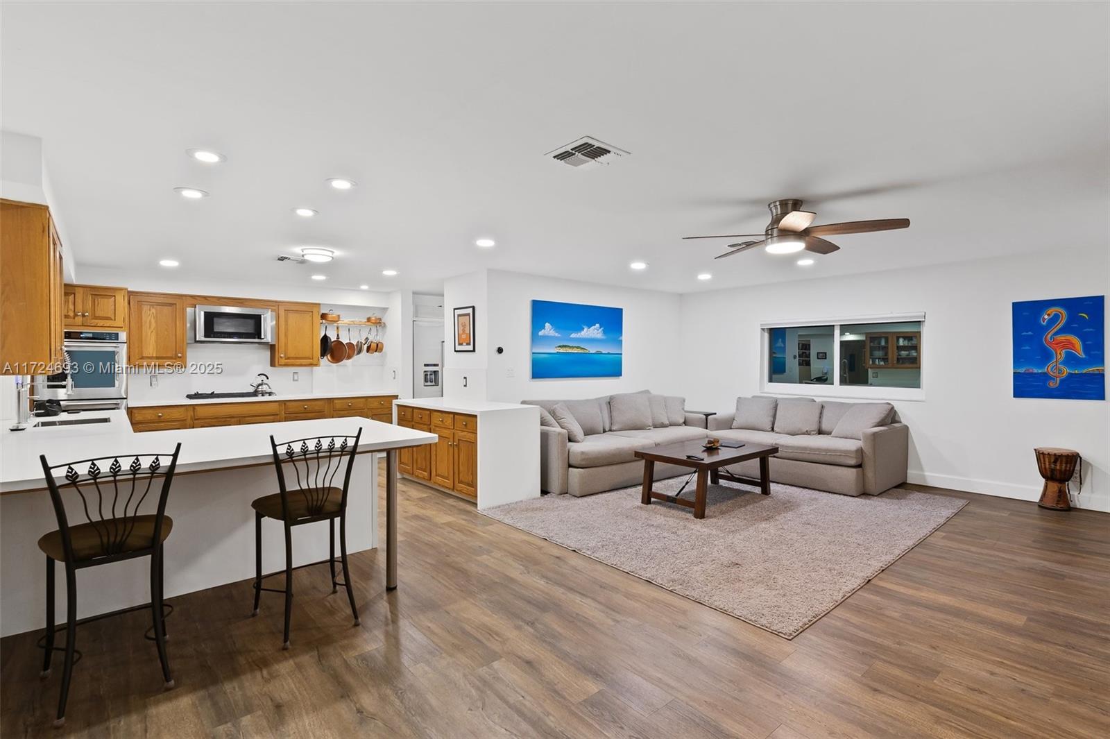 317 Farmington Dr