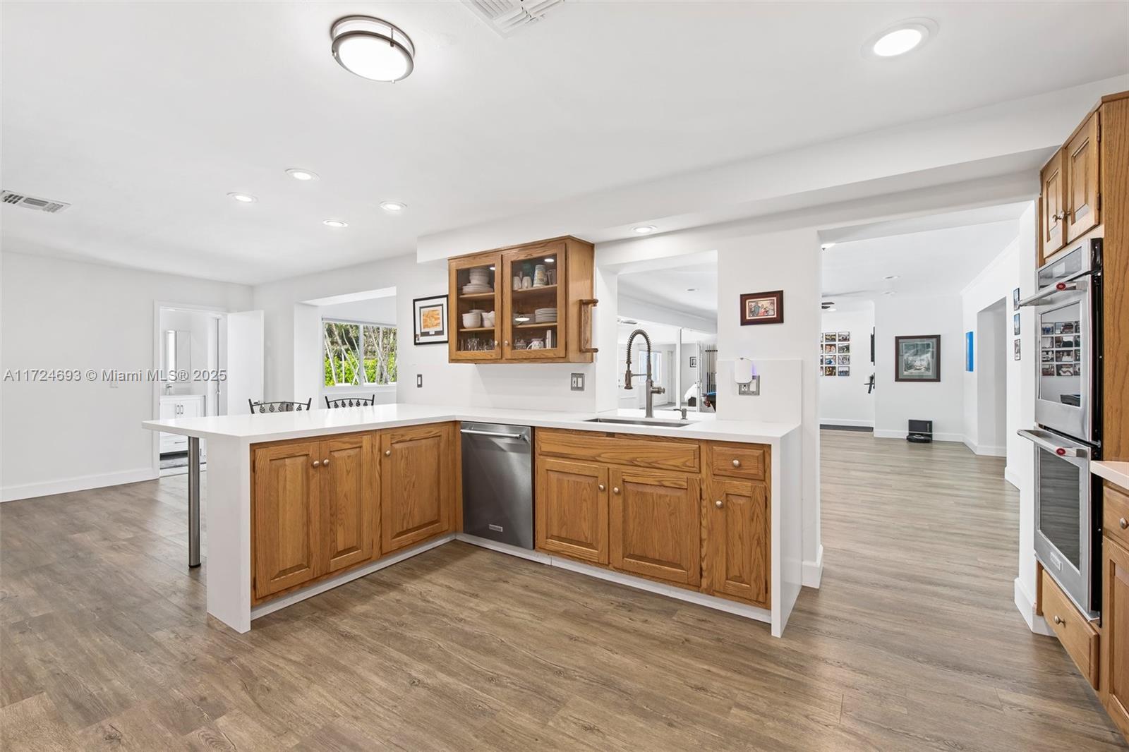 317 Farmington Dr