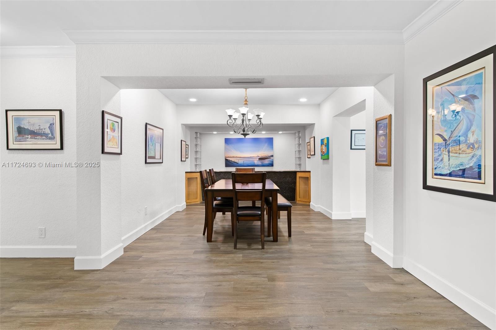 317 Farmington Dr