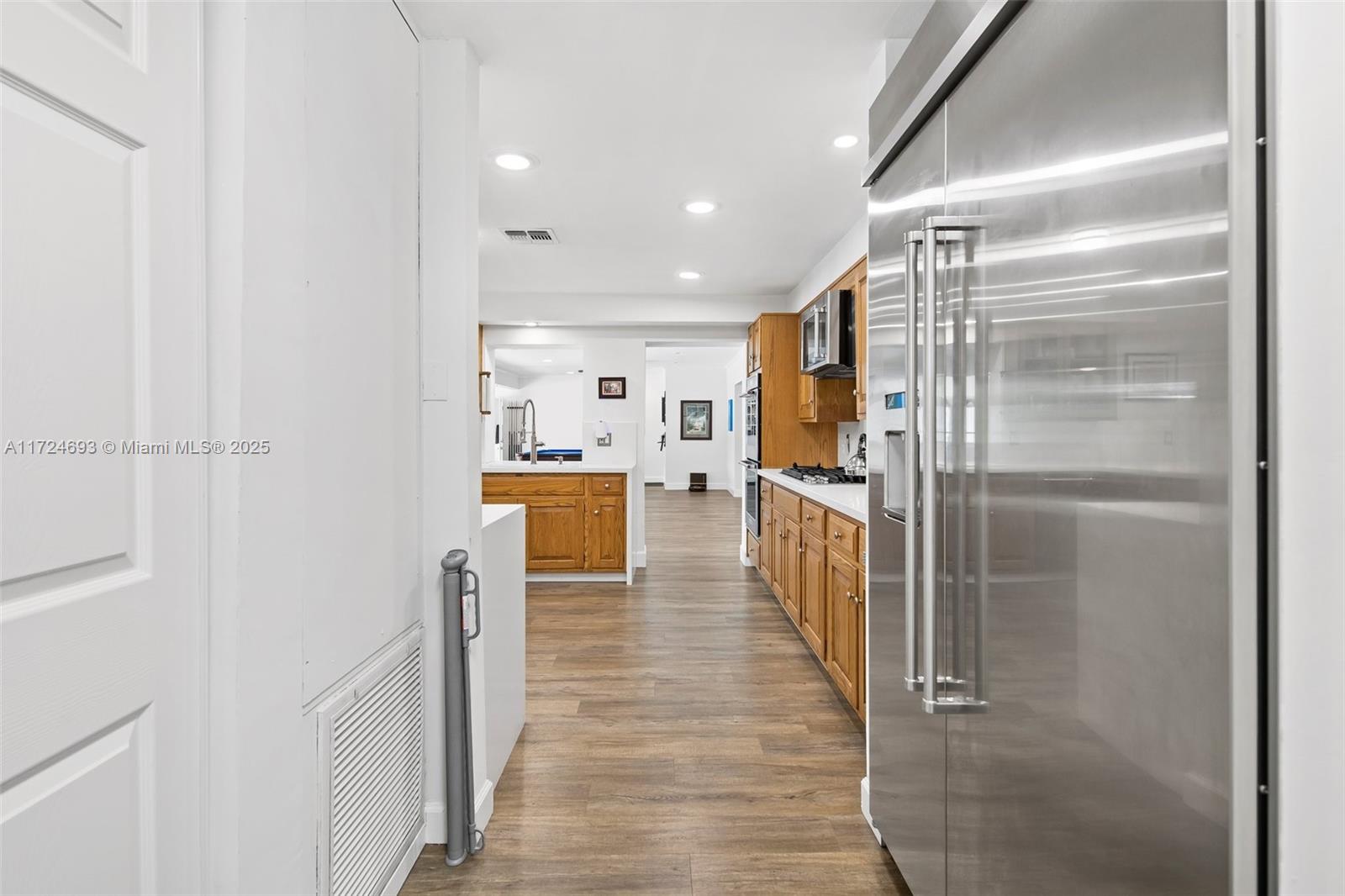 317 Farmington Dr