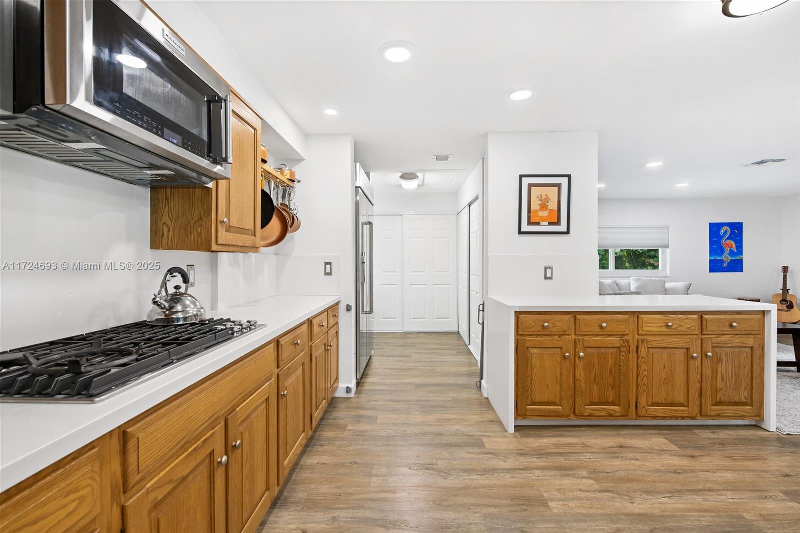 317 Farmington Dr