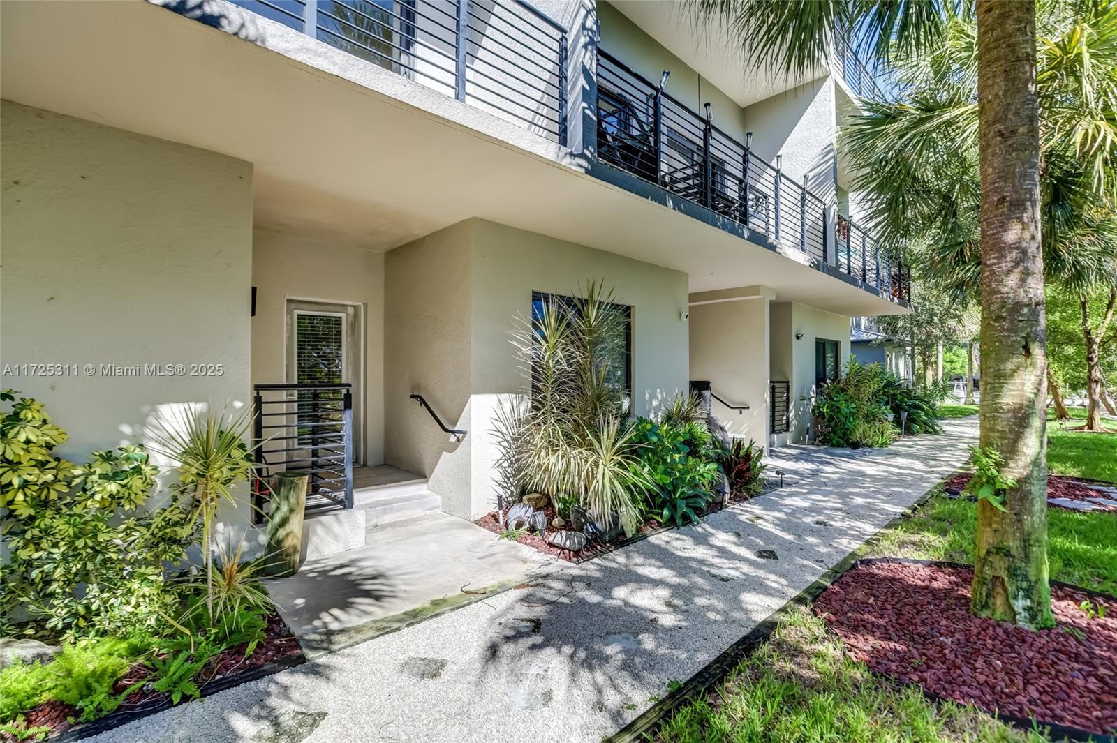 406 SE 1st Ct