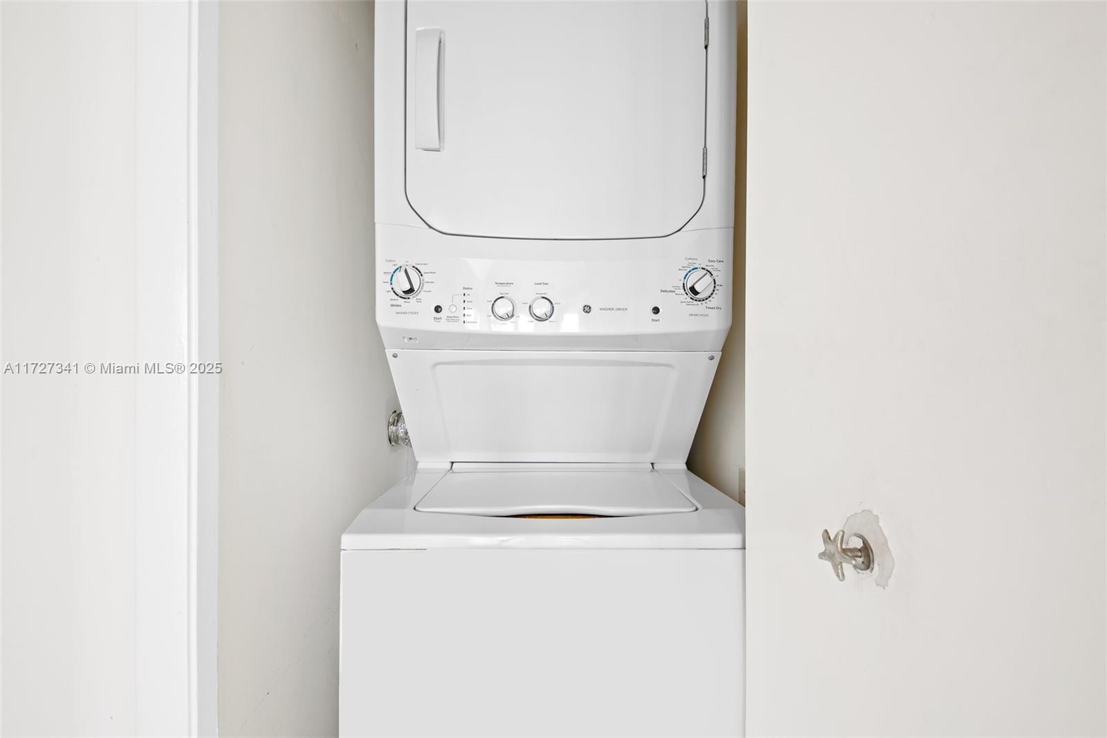 20191 E Country Club Dr # 504