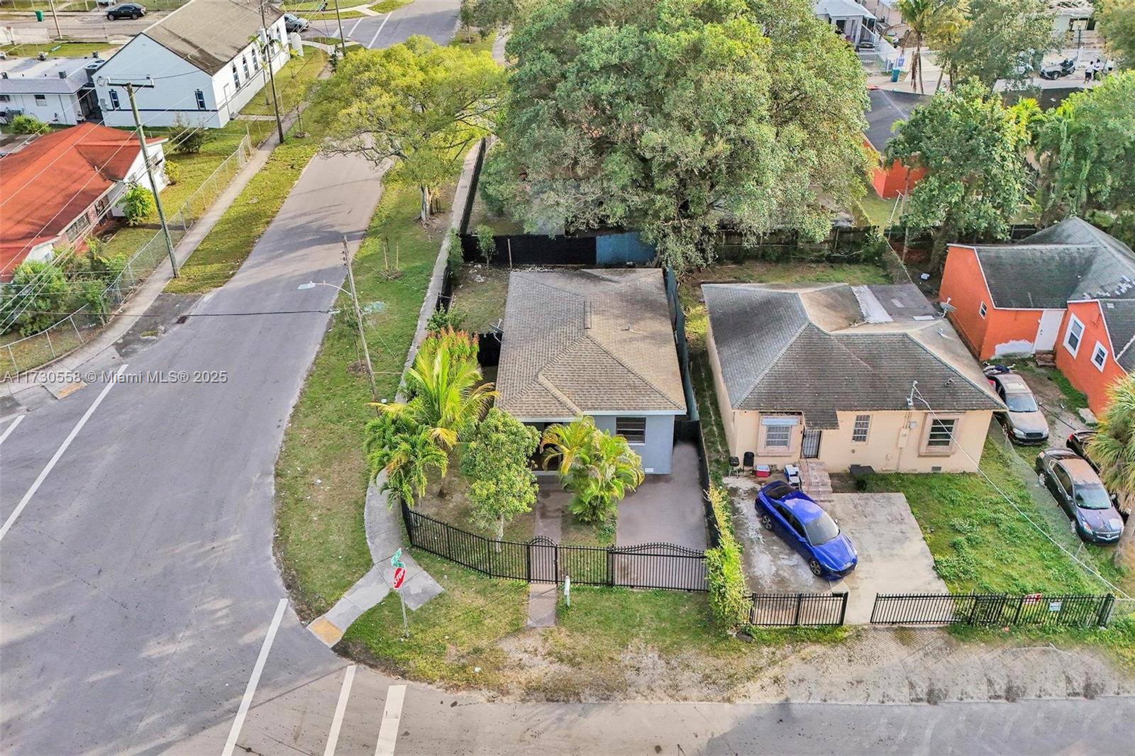 1400 NW 70th St