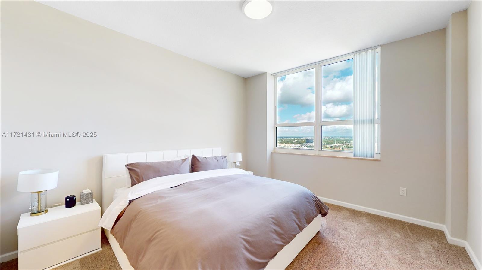 19501 W Country Club Dr # 10 Unit: PH-10