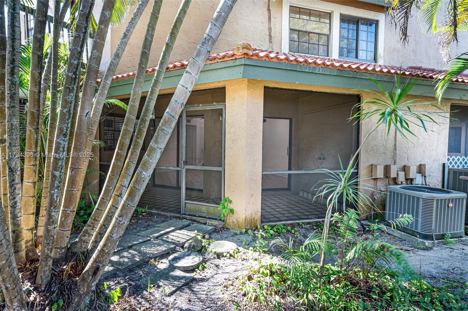 8817 W Sunrise Blvd # 8817