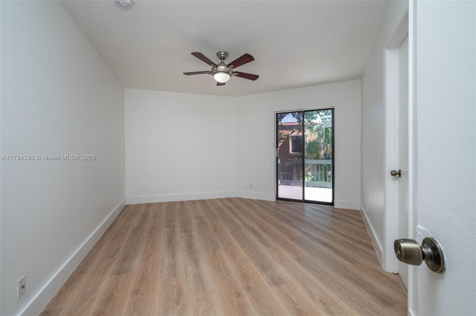 8817 W Sunrise Blvd # 8817