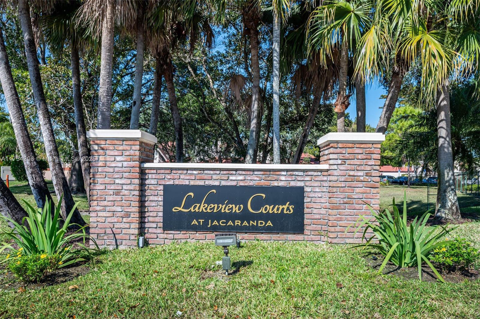 8817 W Sunrise Blvd # 8817