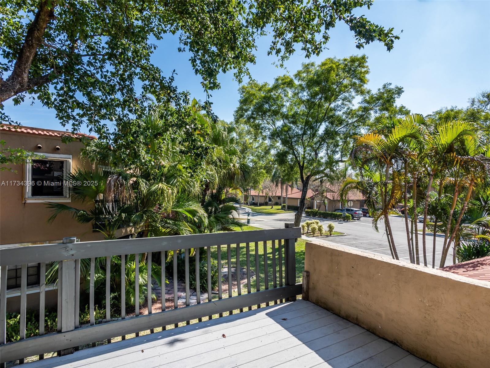 8817 W Sunrise Blvd # 8817