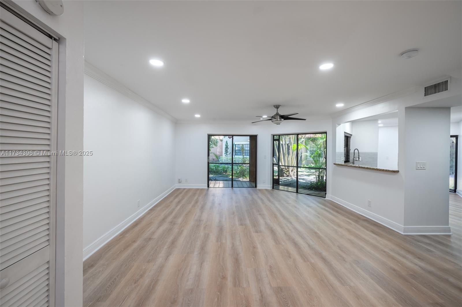 8817 W Sunrise Blvd # 8817