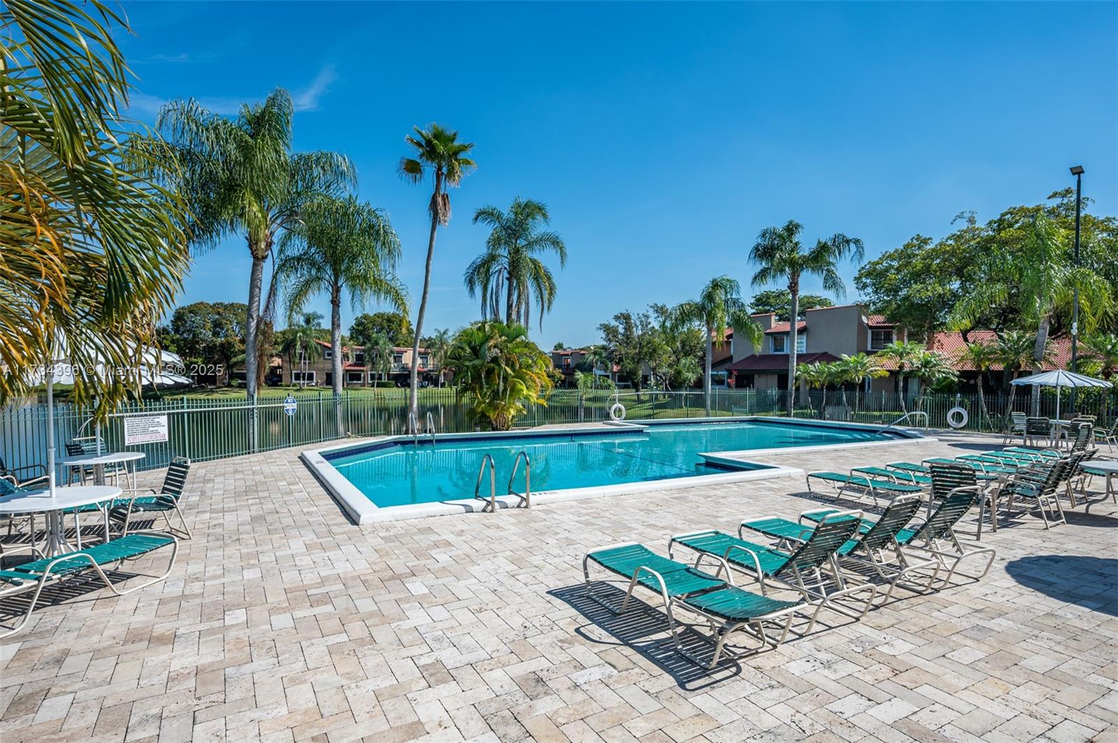 8817 W Sunrise Blvd # 8817