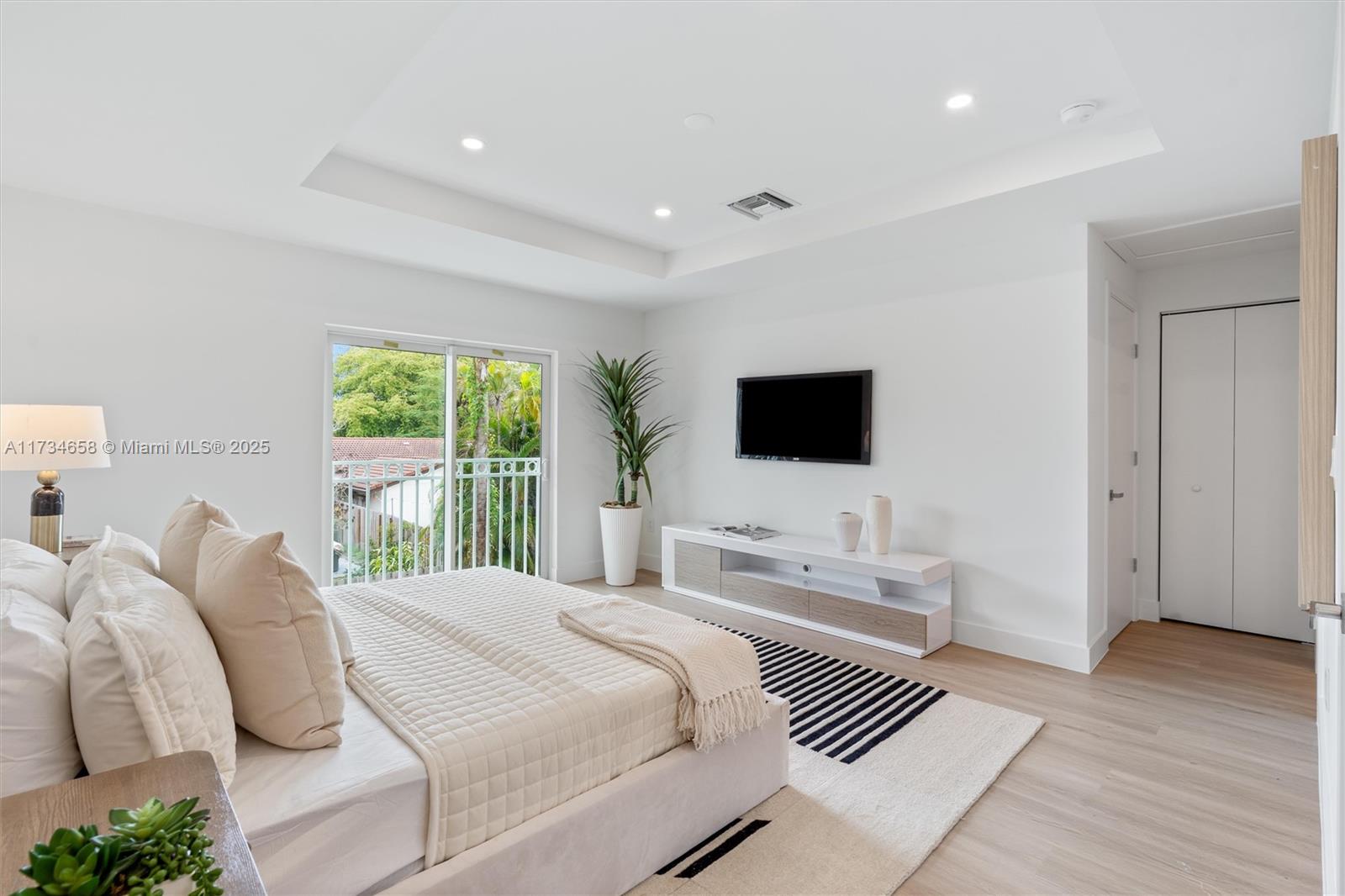 1567 NW 94TH Way # 10