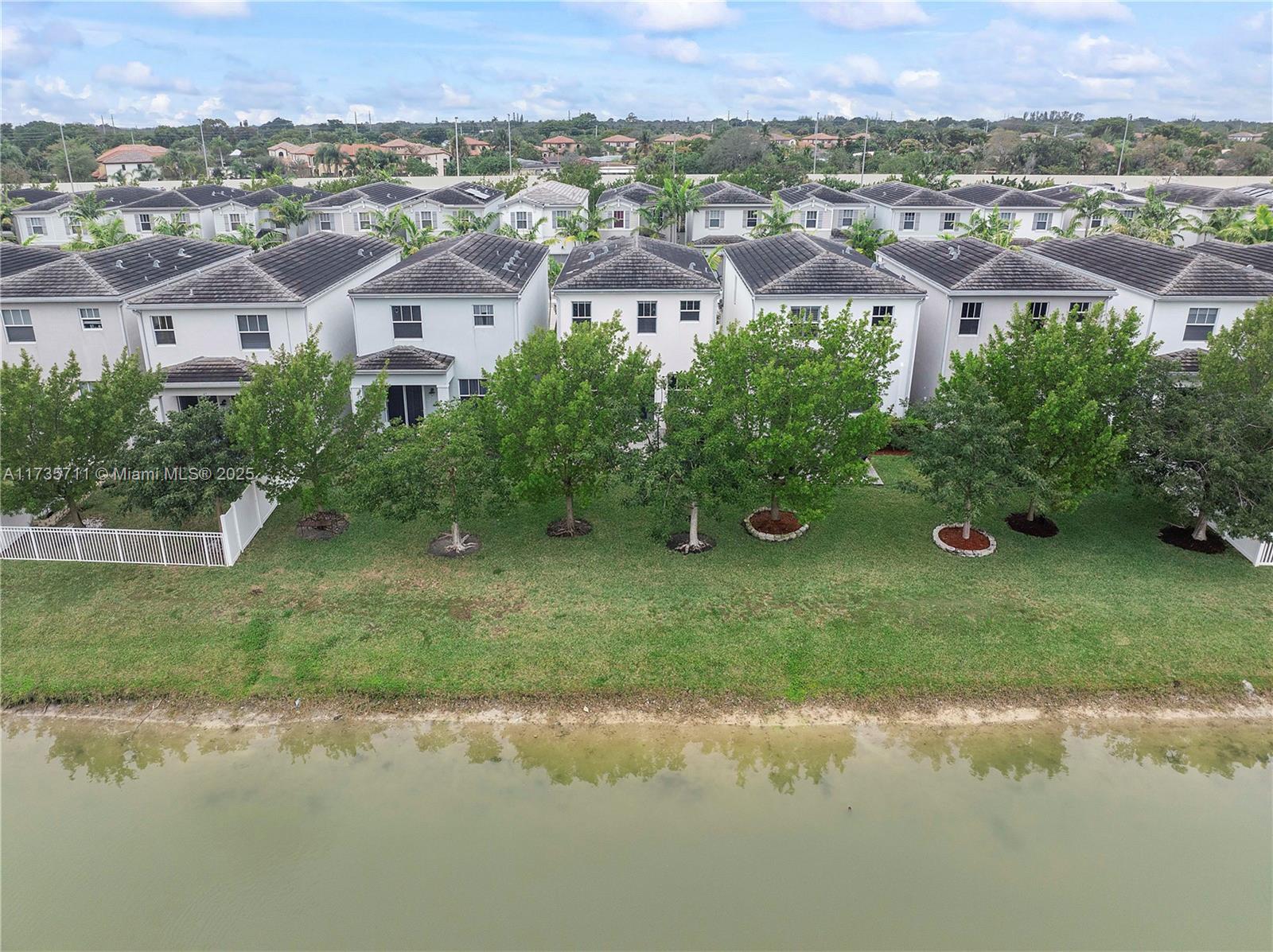 4536 NW 48th Ter