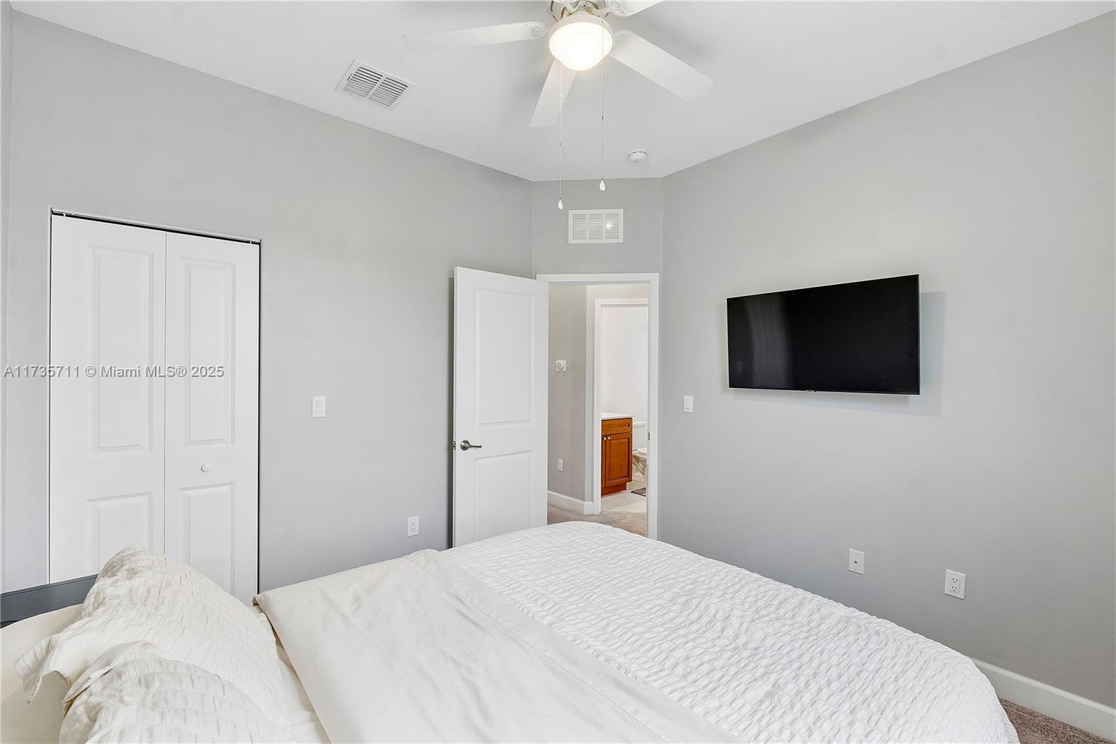 4536 NW 48th Ter