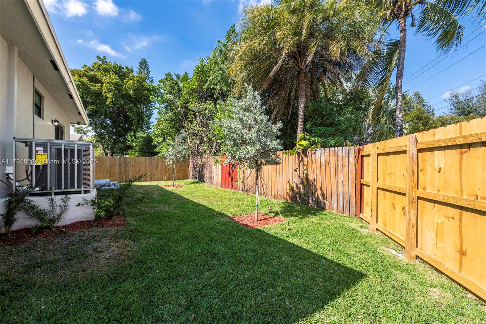 805 NW 22nd Rd