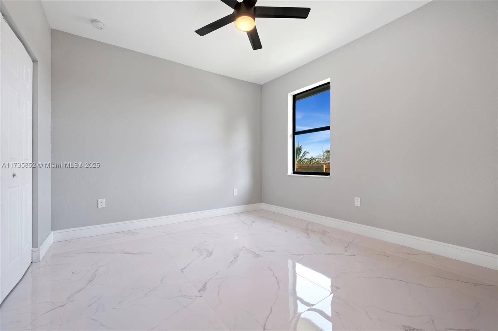 805 NW 22nd Rd