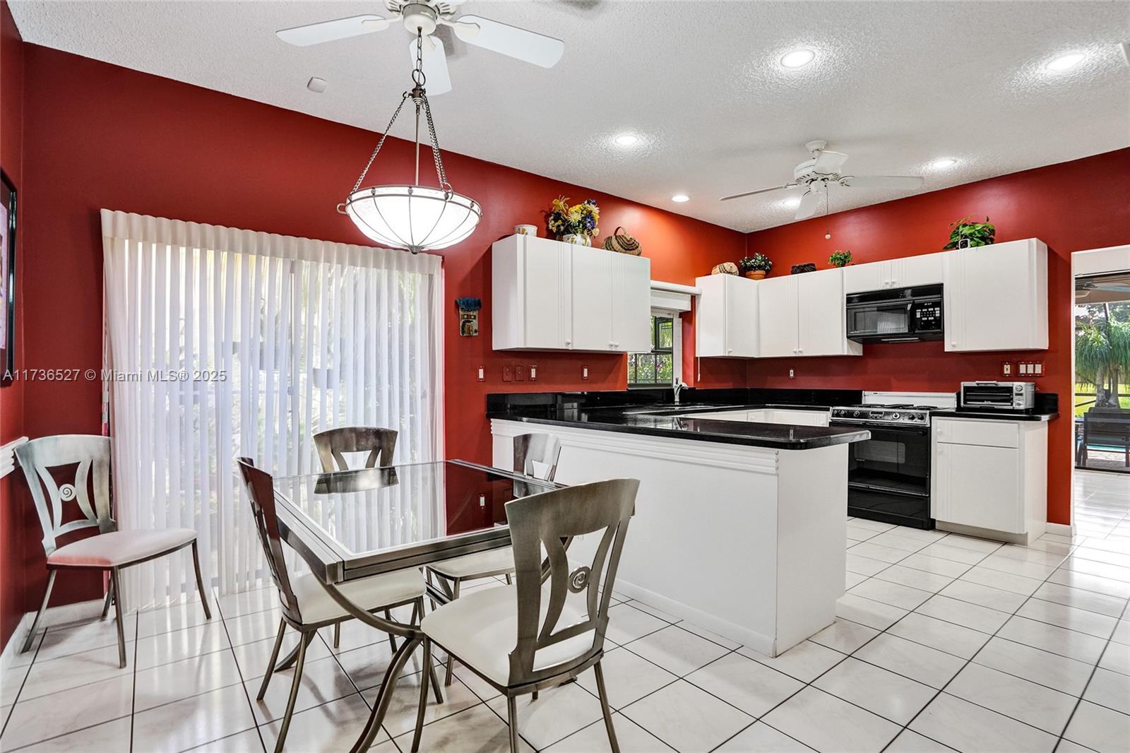 8218 NW 85th Ave