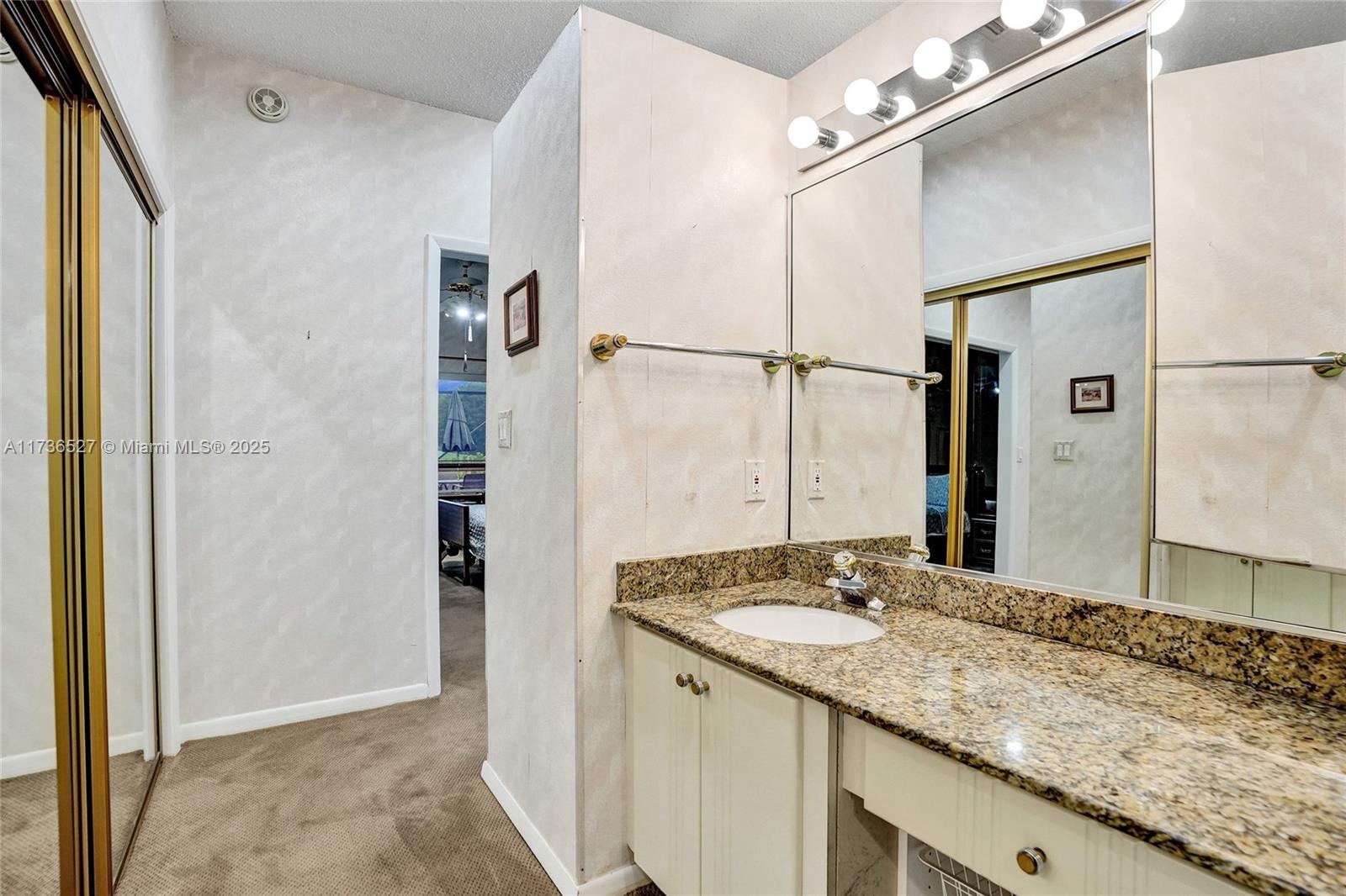 8218 NW 85th Ave
