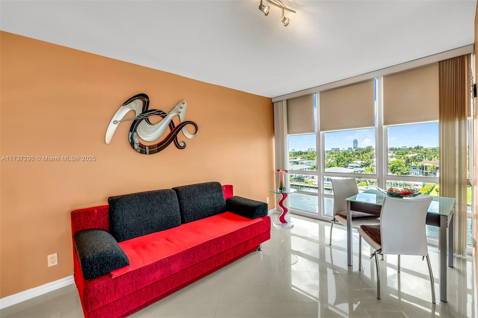 2017 S Ocean Dr # 709