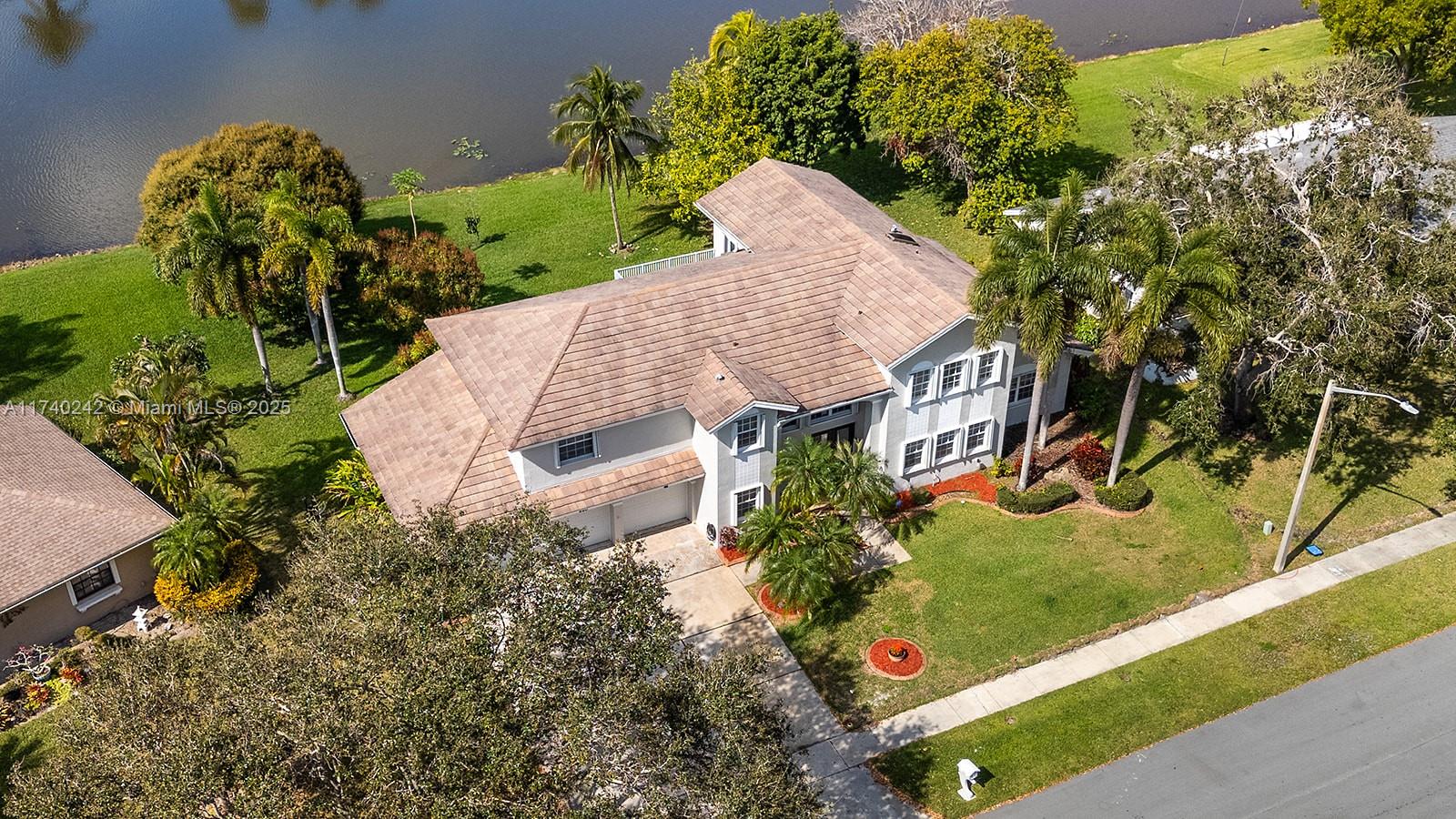 620 NW 204th Ave