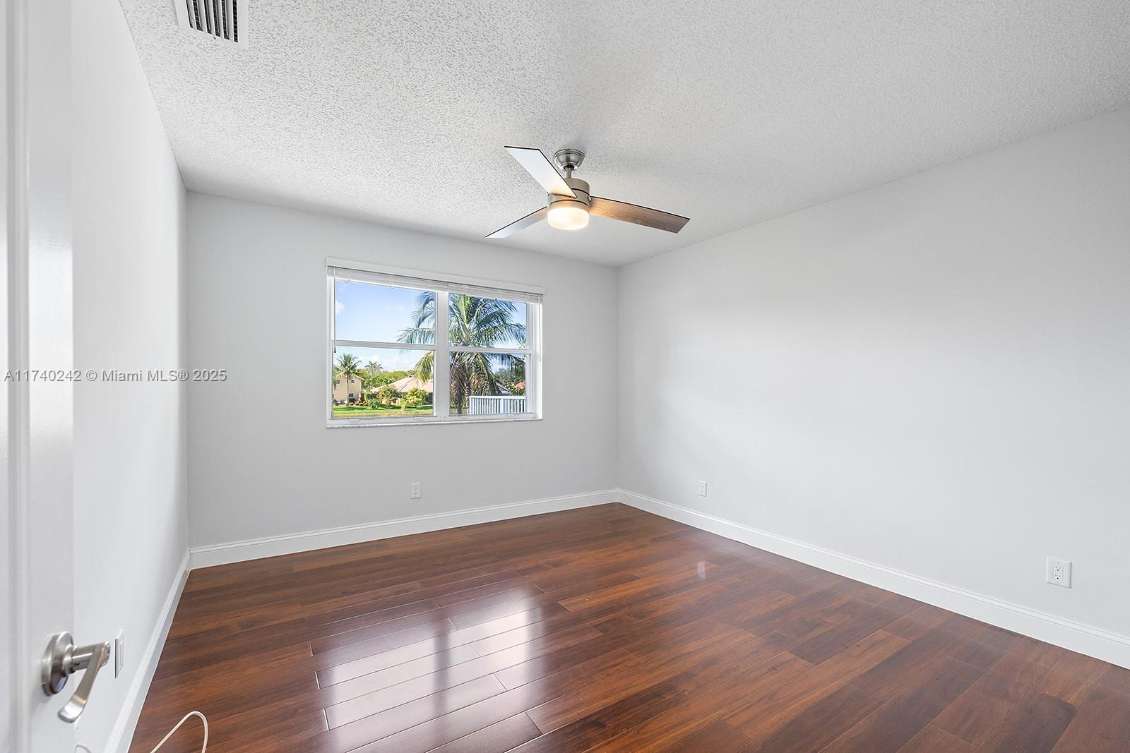 620 NW 204th Ave