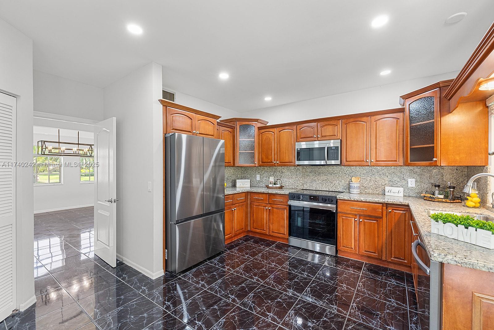 620 NW 204th Ave