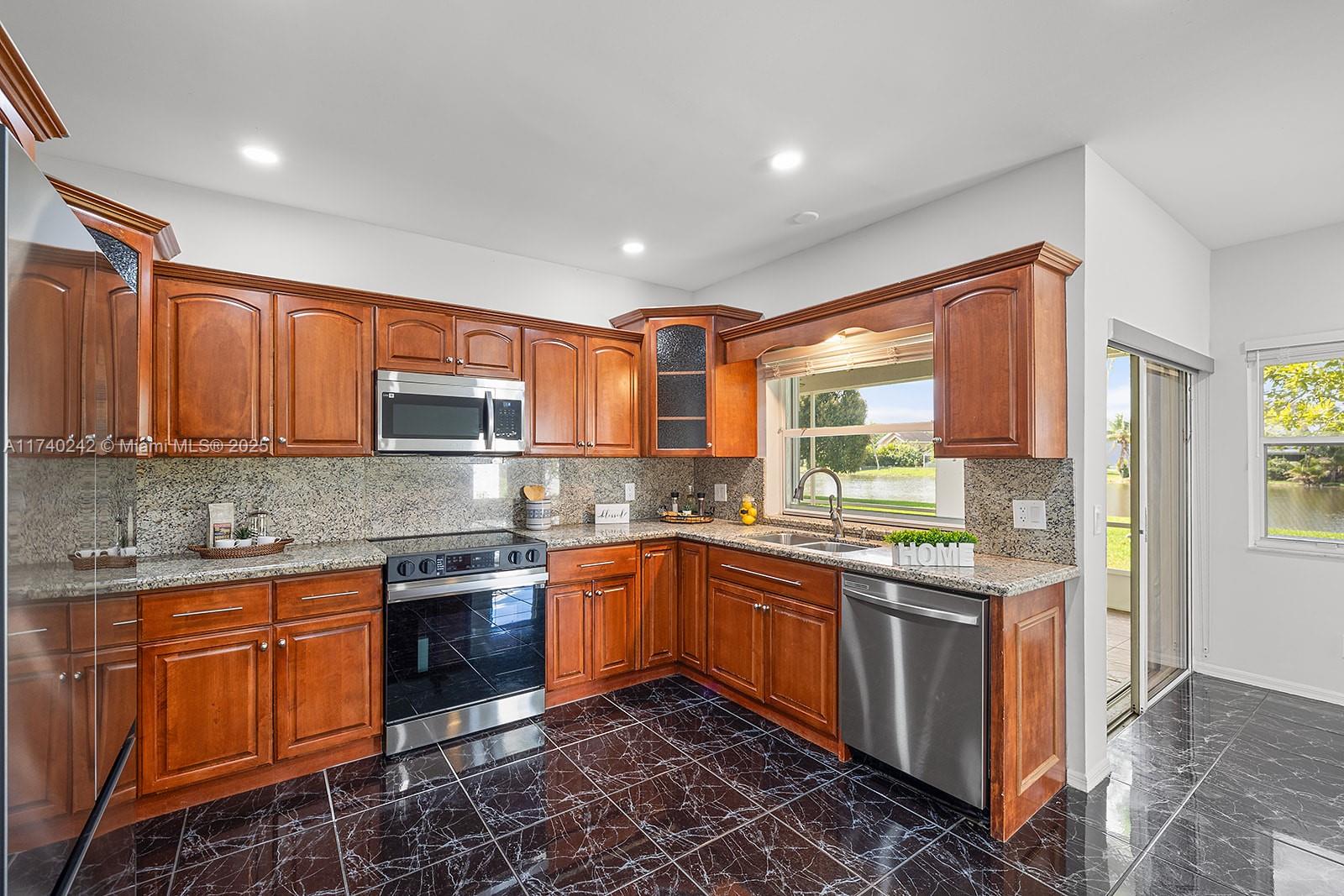 620 NW 204th Ave