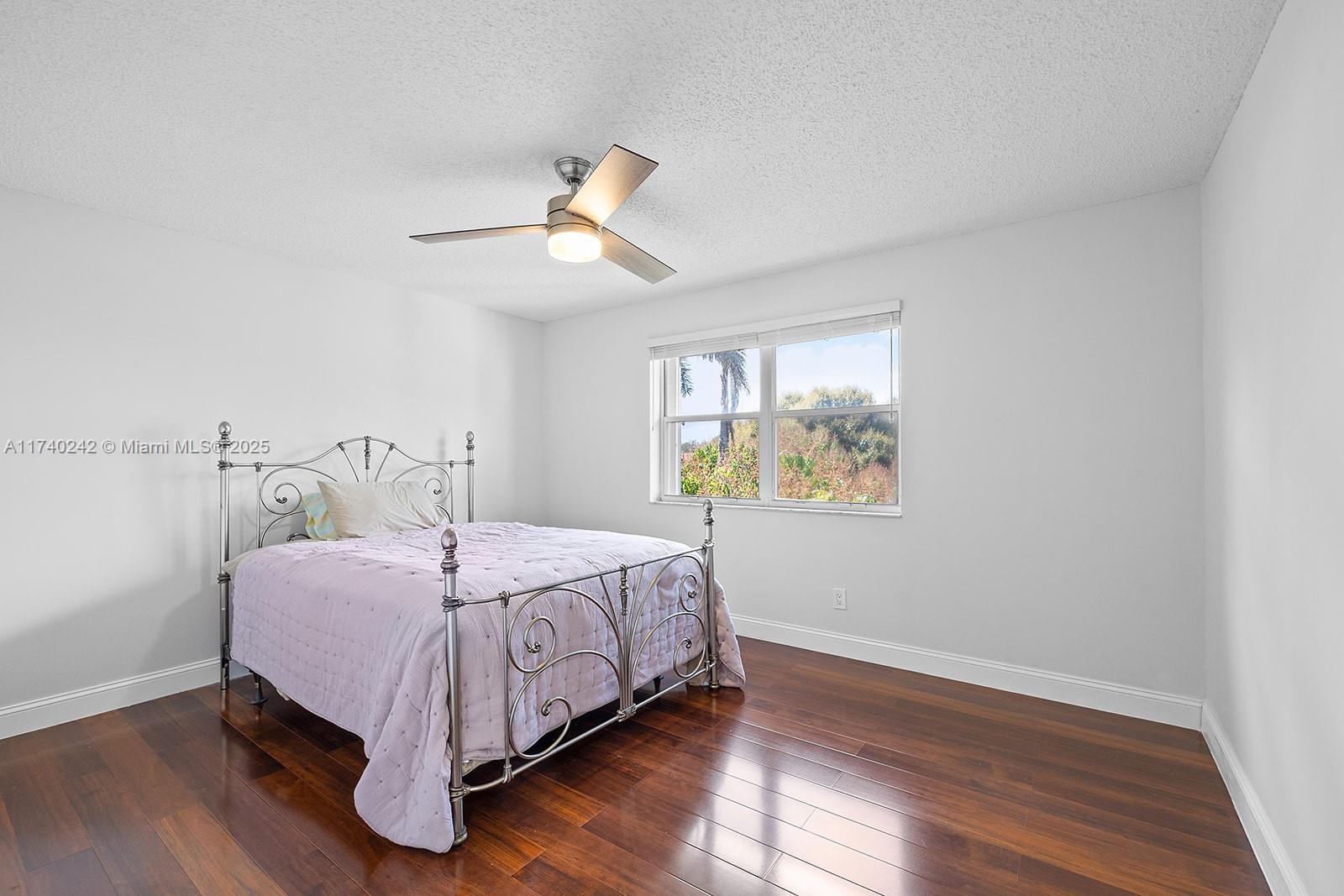 620 NW 204th Ave
