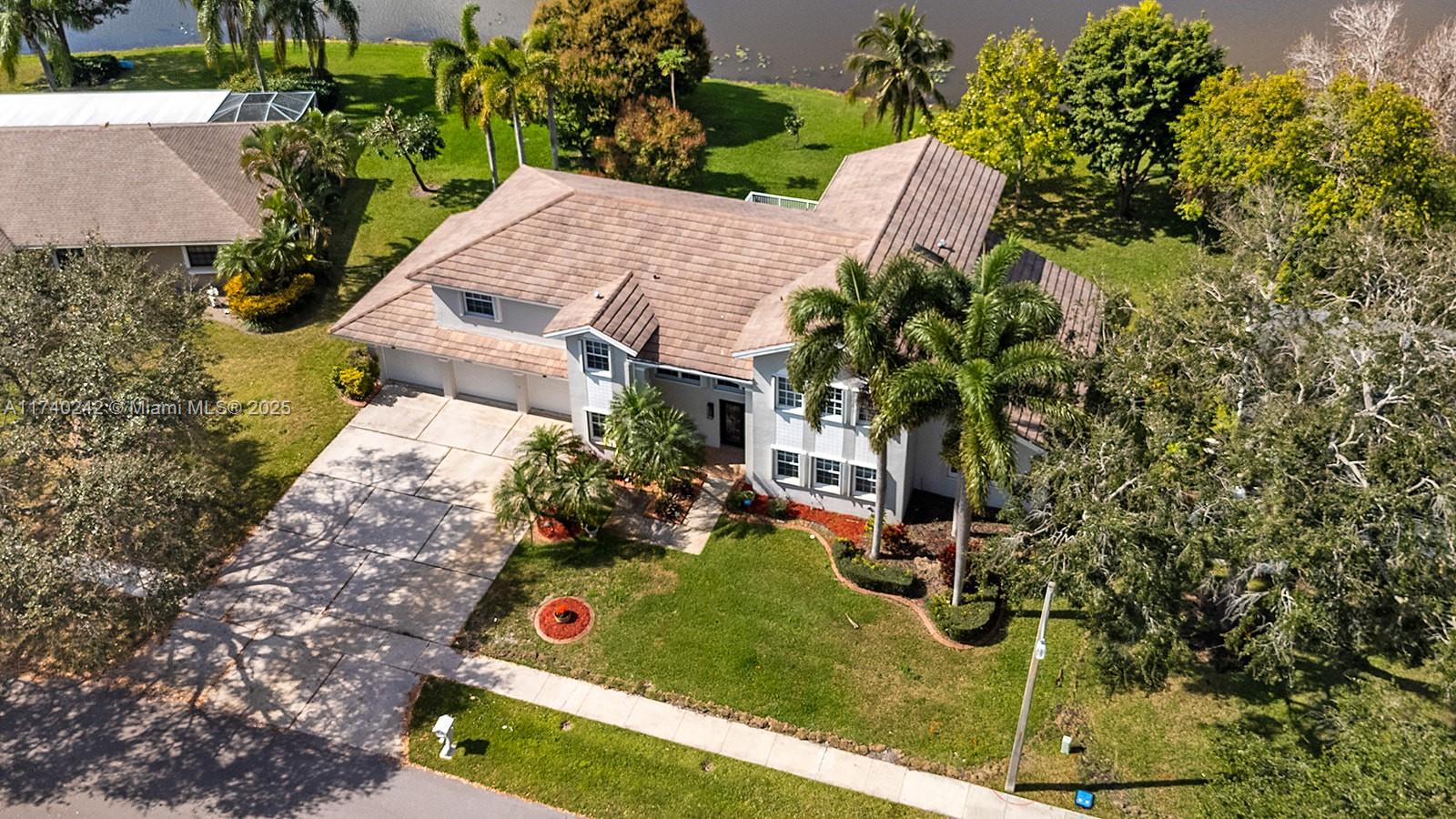 620 NW 204th Ave