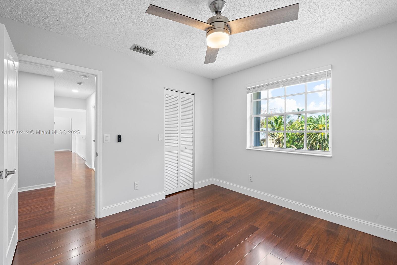 620 NW 204th Ave