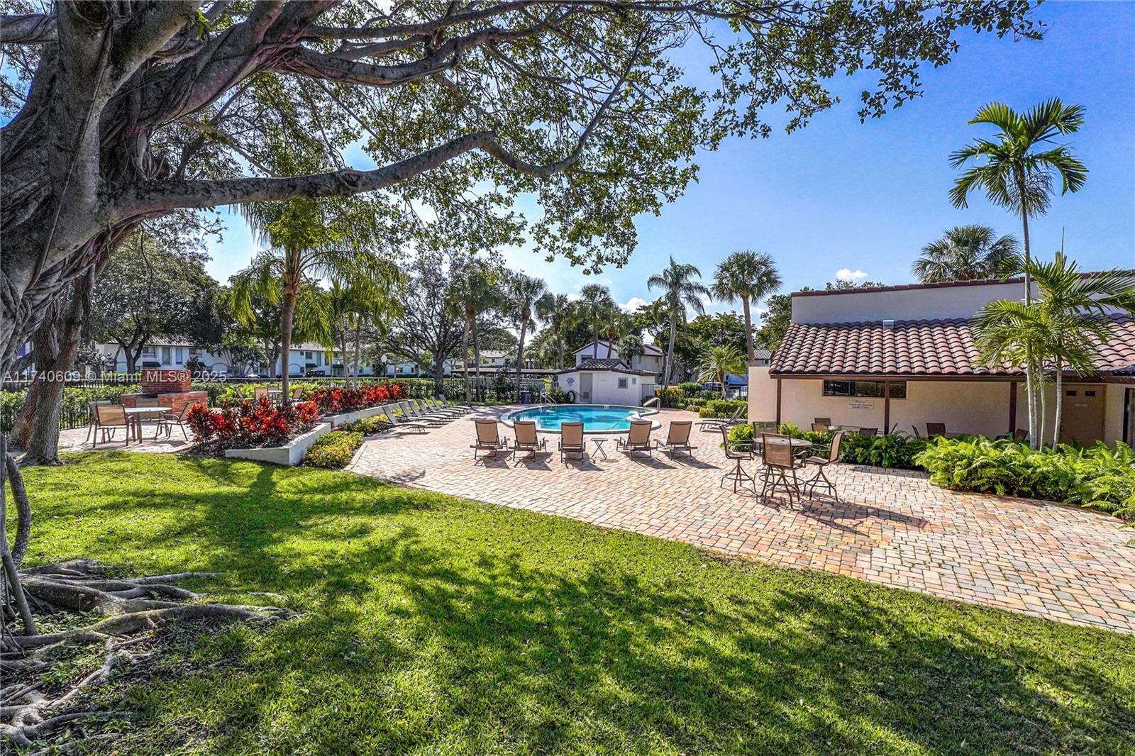 7200 NW 2nd Ave # 38