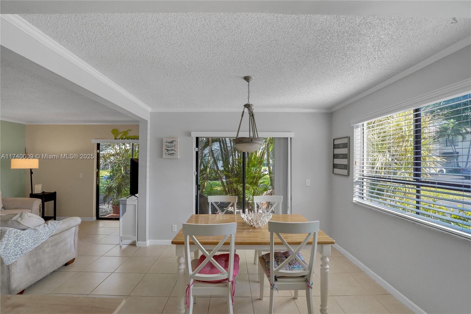 7200 NW 2nd Ave # 38