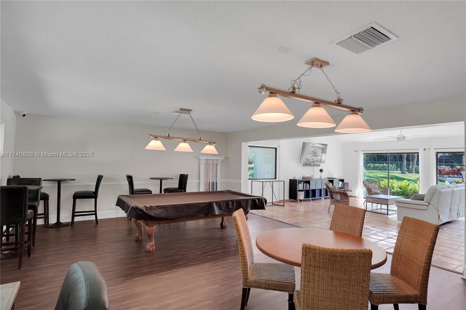 7200 NW 2nd Ave # 38