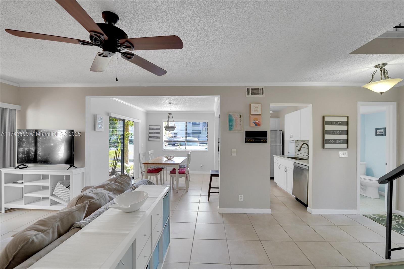 7200 NW 2nd Ave # 38