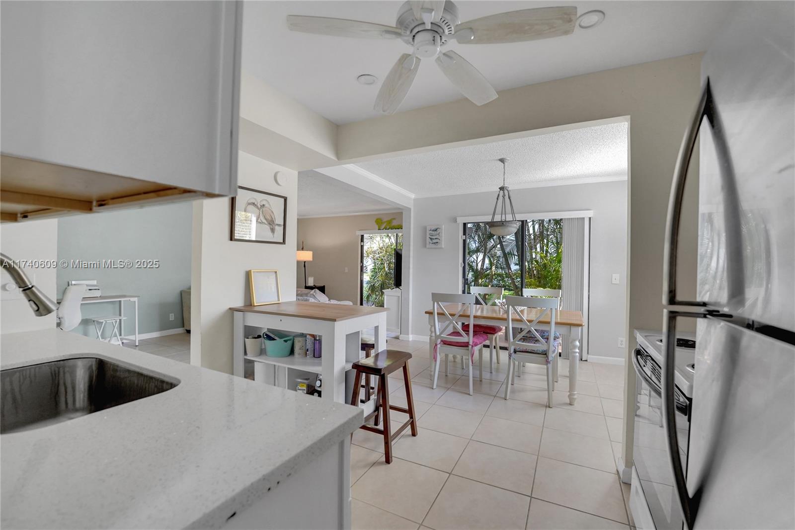7200 NW 2nd Ave # 38