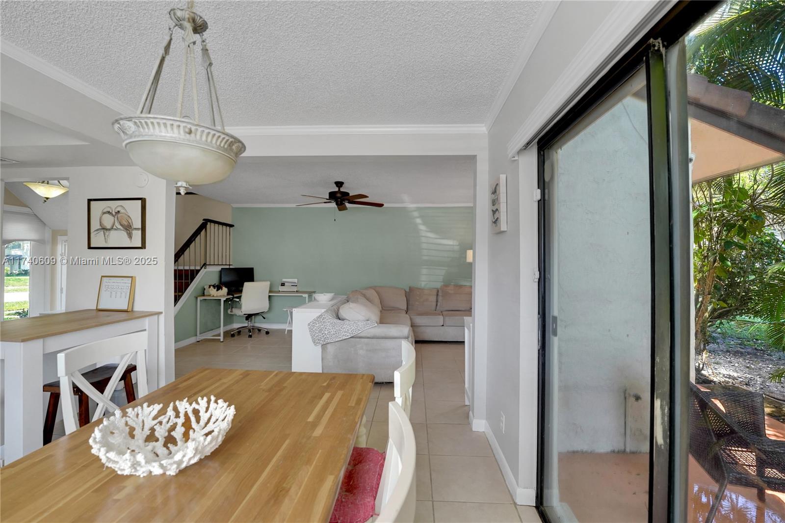 7200 NW 2nd Ave # 38