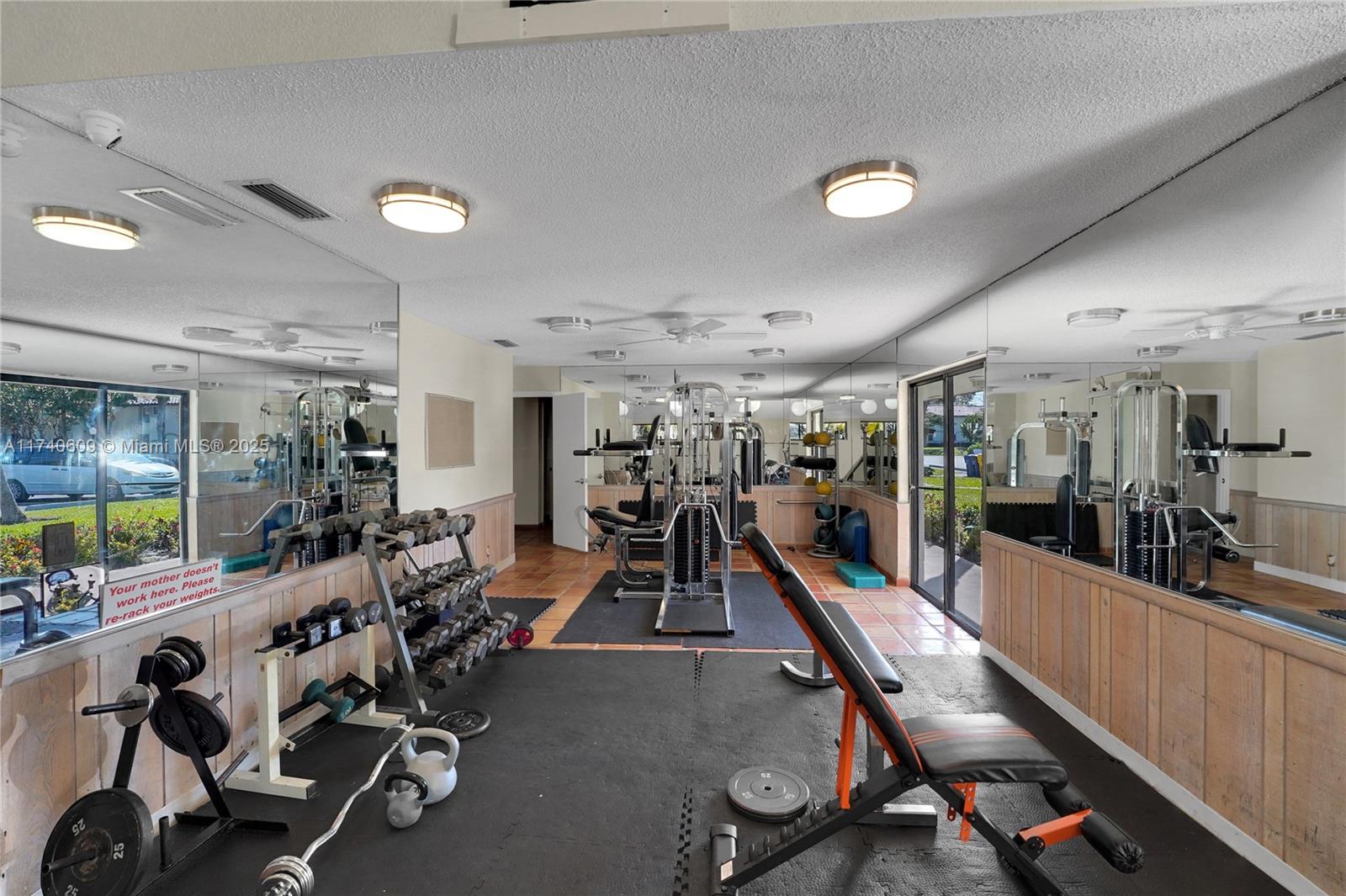 7200 NW 2nd Ave # 38