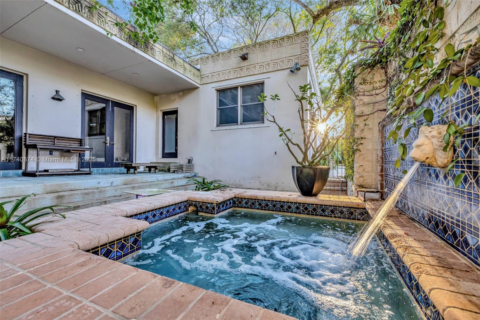 2390 SW 29th Way