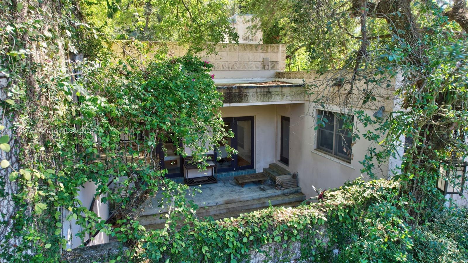 2390 SW 29th Way