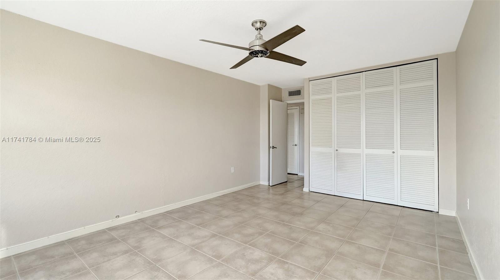 3000 E Sunrise Blvd # 6B