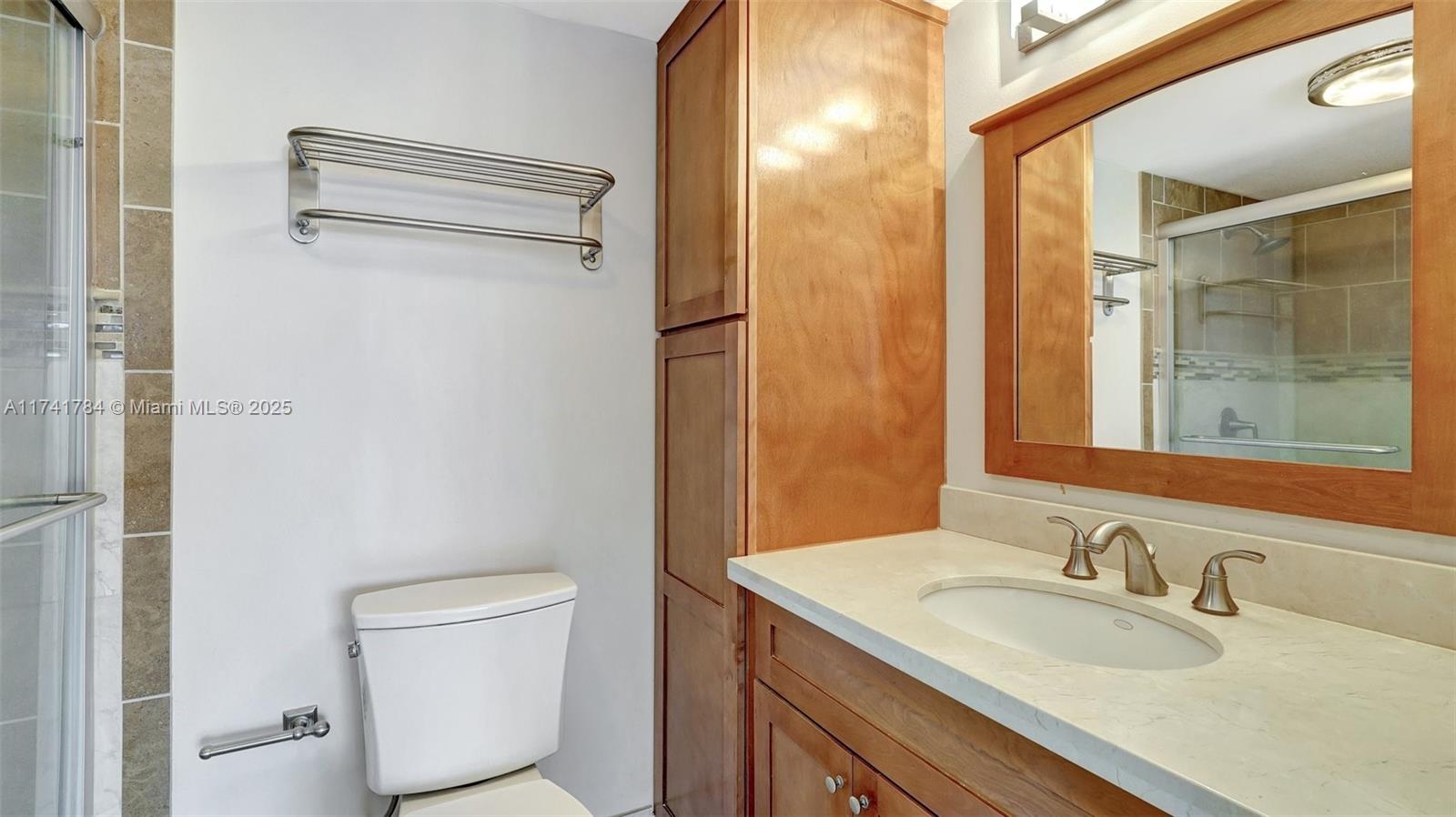 3000 E Sunrise Blvd # 6B