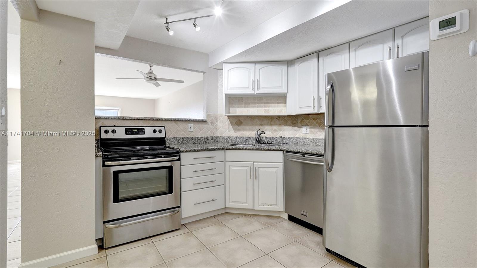 3000 E Sunrise Blvd # 6B