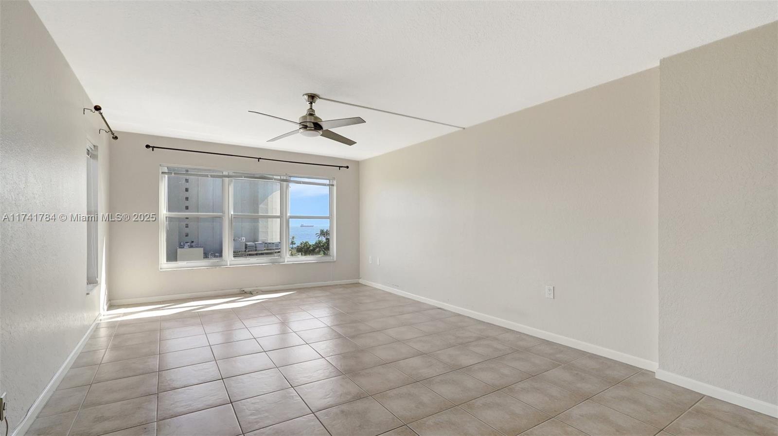 3000 E Sunrise Blvd # 6B