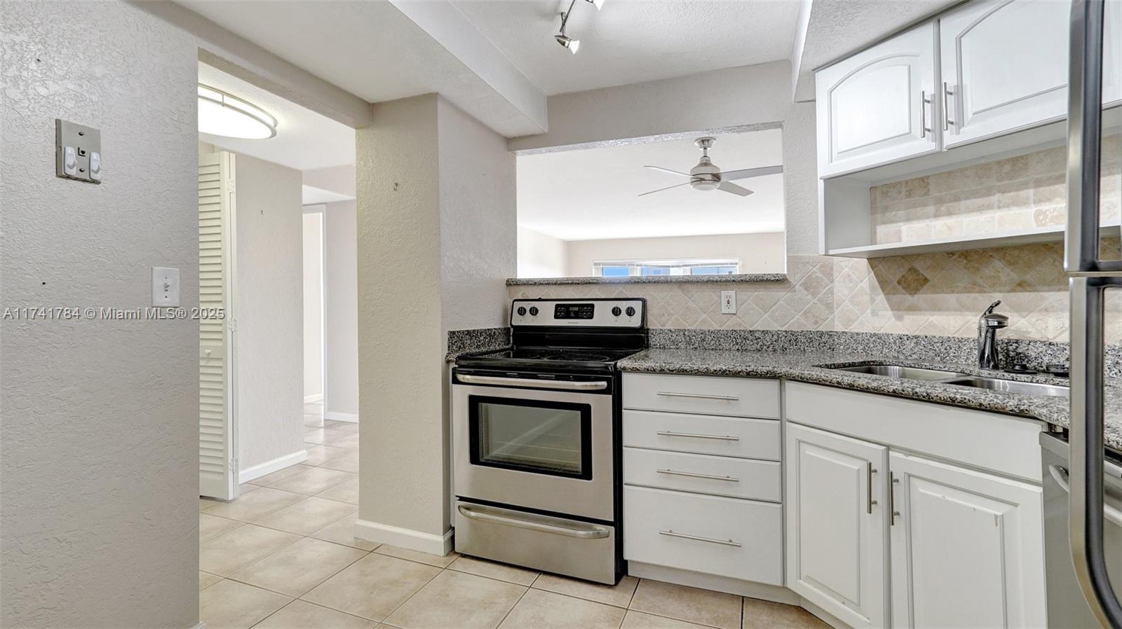 3000 E Sunrise Blvd # 6B