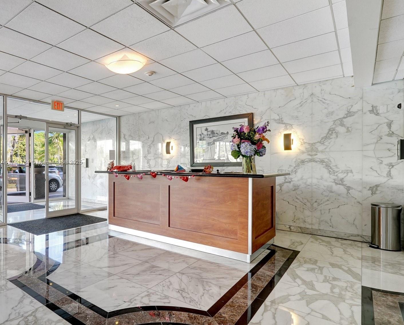 3000 E Sunrise Blvd # 6B