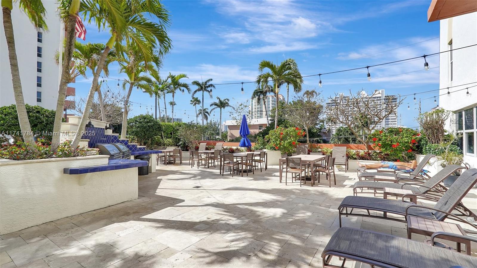 3000 E Sunrise Blvd # 6B