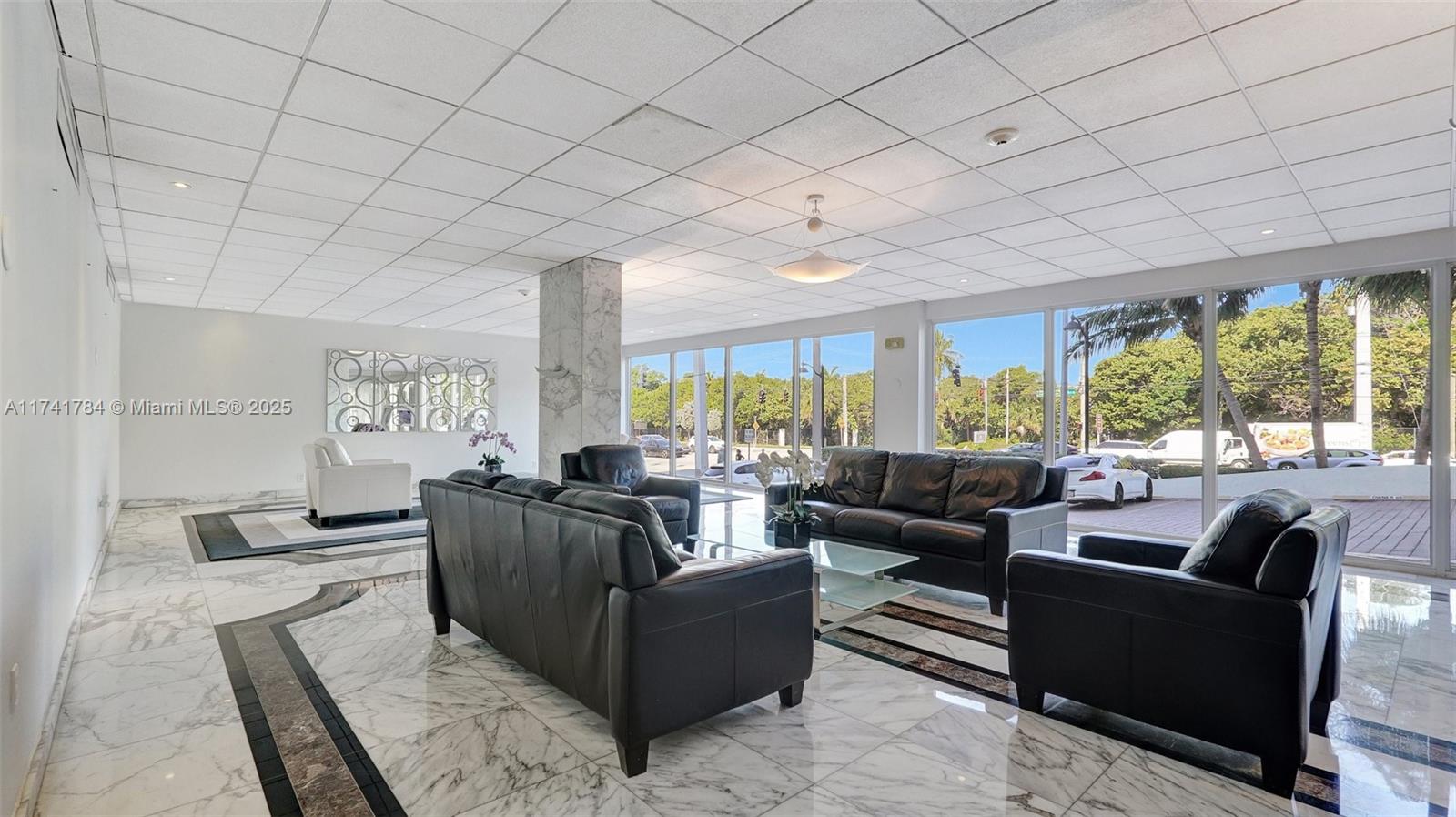 3000 E Sunrise Blvd # 6B