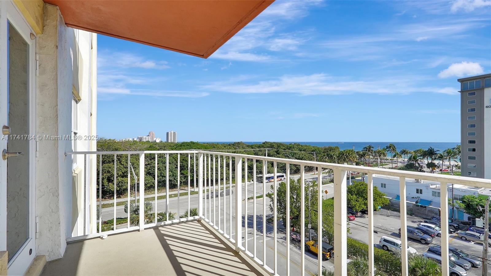 3000 E Sunrise Blvd # 6B
