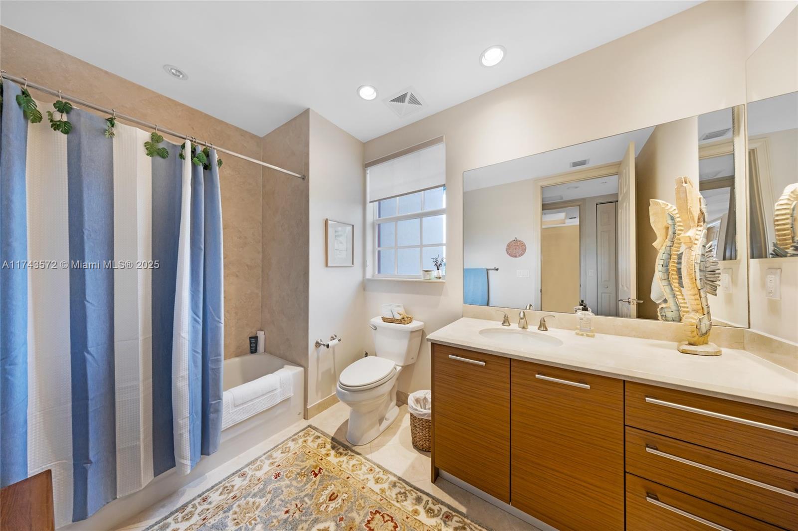 4444 El Mar Dr # 3302